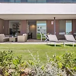 12 La Sabina Pool View Apartment