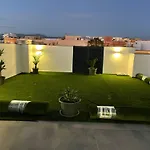 Livingtarifa Africa View I