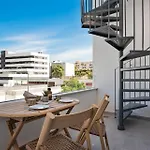 Modern Penthouse - Near Beach & Oldtown