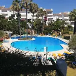 Apartmentsleeps4-Pool-Bbq-Garden-Ac