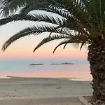 Apartamento Mar Menor, Los Urrutias - Beachfront Apartment With Patio Under New Management Since July 2024