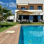 Cala Azul , Piscina, 3 Dormitorios ,Aire Acondicionado Con Vistas Al Mar, Wifi Playa, Geoda Pulpi