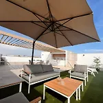 Luxury Rooftop With Pool