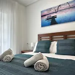 Bright 2 Bedroom Apartment Er4911Lt