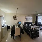 Estilo Y Comodidad, Gran Terraza Con Vistas Al Mar