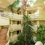 Sunny 3 Bed Apartment Island Puerto Marina