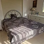 Large Chalet 5 Min Walk To Beach