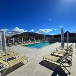 Hotel Reveron Plaza