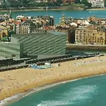 Coqueto Apartamento Con Garaje Al Lado De La Playa