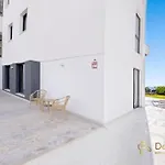Apartamento Con Jardin Y Piscina Privada En Higueron West