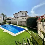 Ferienhaus Mit Privatpool Fuer 8 Personen Ca 135 Qm In Miami Platja, Costa Dorada