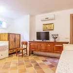 7 Bedroom Cozy Home In Malaga