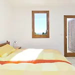 Small Building With 4 Apartments Close To The Beach
