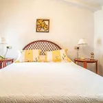 Gorgeous Home In Cajiz With Wifi