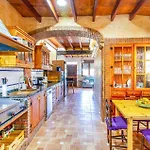 4 Bedroom Cozy Home In Cartagena