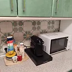 Room Private Bathroom In Shared Apartment 50M From Gibraltar