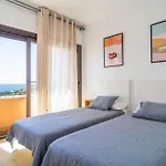 Nice Apartment In Manilva With Kitchen