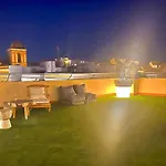 Paradais Palace