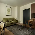 Batimont Suites & Apartments