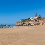 Wintowinrentals Spectacular Sea Views On The Beachfront