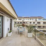 2218-Duplex First Line Beach With Sea View