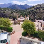 La Vista Encantada