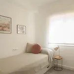Beautiful Sunny Apartment