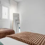 Modern 3-Bedroom Family Apartment Estepona Centre