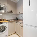 Hauzify I Apartament Michelangelo