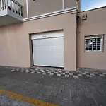 Casa Moderna Con Garaje En Rota, Cerca De Playa