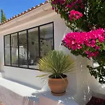 Casa Bizon - Your Holiday Oasis With Private Pool