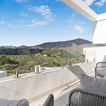 Vivi Homes -Villa Kolibri Pool, Terrace & Golf