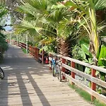 Stunning Apartment In Estepona With Wifi