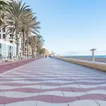 At Tritones Playa
