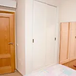 Piso Para Grupos Cerca Del Mar