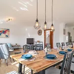 Lovely Home In Benalmadena With Kitchen