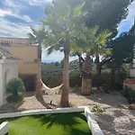 Villa Con Piscina En La Montana Hasta 10 Personas
