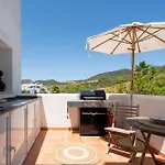 Alcazaba Lagoon Estepona - Luxury Boho Apartment