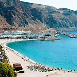 Beautiful Home In Aguadulce With Wifi