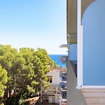 Uhc Cye Apartments