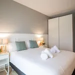 13Mal1077- Magnific 2Br Flat