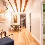 P3Mal1076- Beautiful 2Br Newly Refurbished