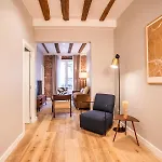 P3Mal1076- Beautiful 2Br Newly Refurbished