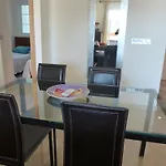 Lovely Bedroom, 2 Bathroom Apartment With Pool