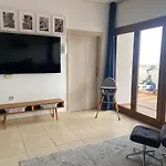Modern And Cozy Condo In Resort