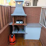 Bajo Con Terraza Junto Al Mar