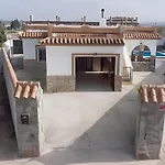 Chalet Con Piscina Privada, Cerca De La Playa Y Equipado Para 9 Personas En Barbate, Cadiz - Es-180-229