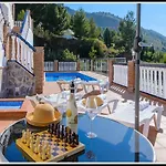 Villa El Pedregal