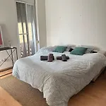 Precioso Apartamento Junto A Ruzafa En Edificio Tipico Valenciano