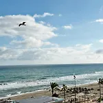 Apartamento En Primera Linea Con Vistas Al Mar
